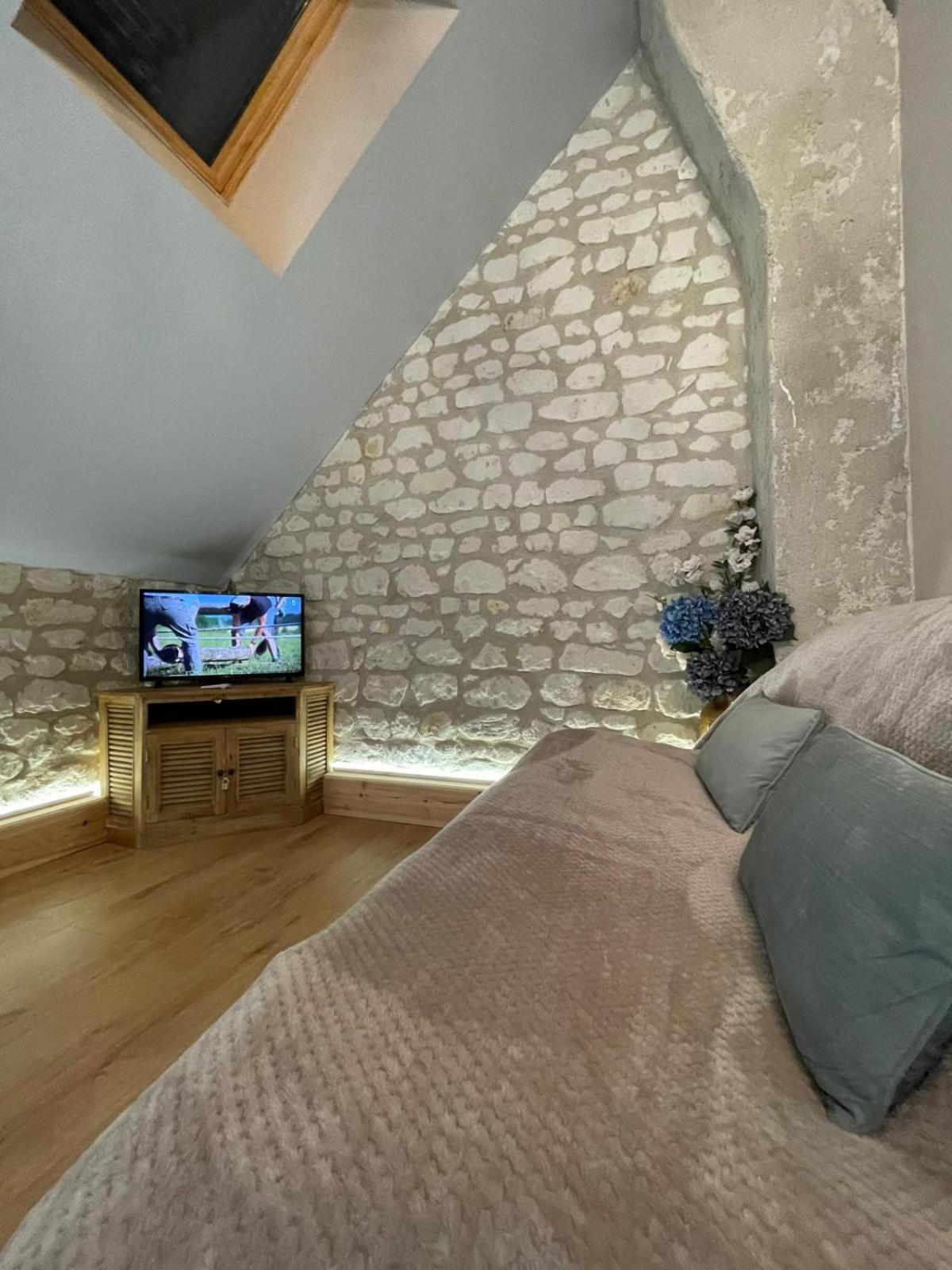 Le Relais, La Dormance, Le Bois Dormant 호텔 Châteauvieux 외부 사진